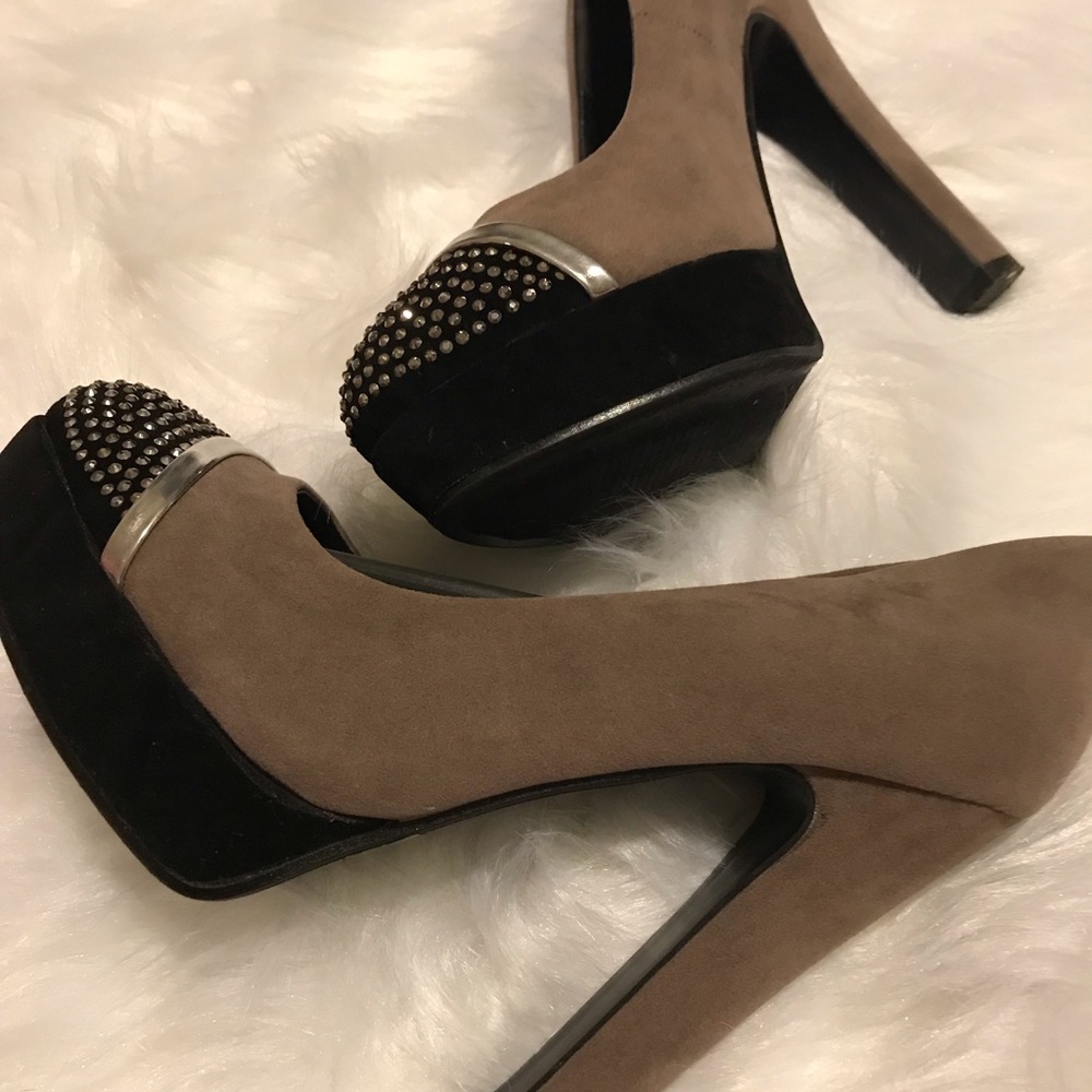 👠👠Platform Suede Heels👠👠